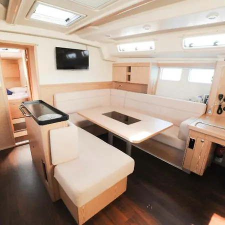 Velero Ariel Bateau-hôtel San José